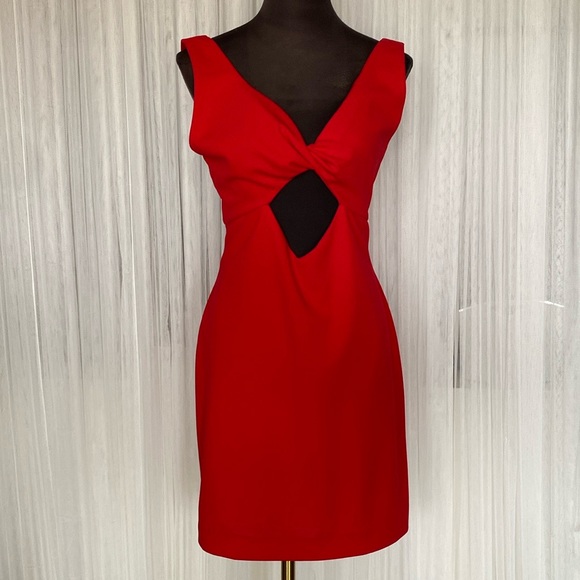 REDUCED!! The fashion poet “The label” black cut out mini dress - Picture 6 of 9